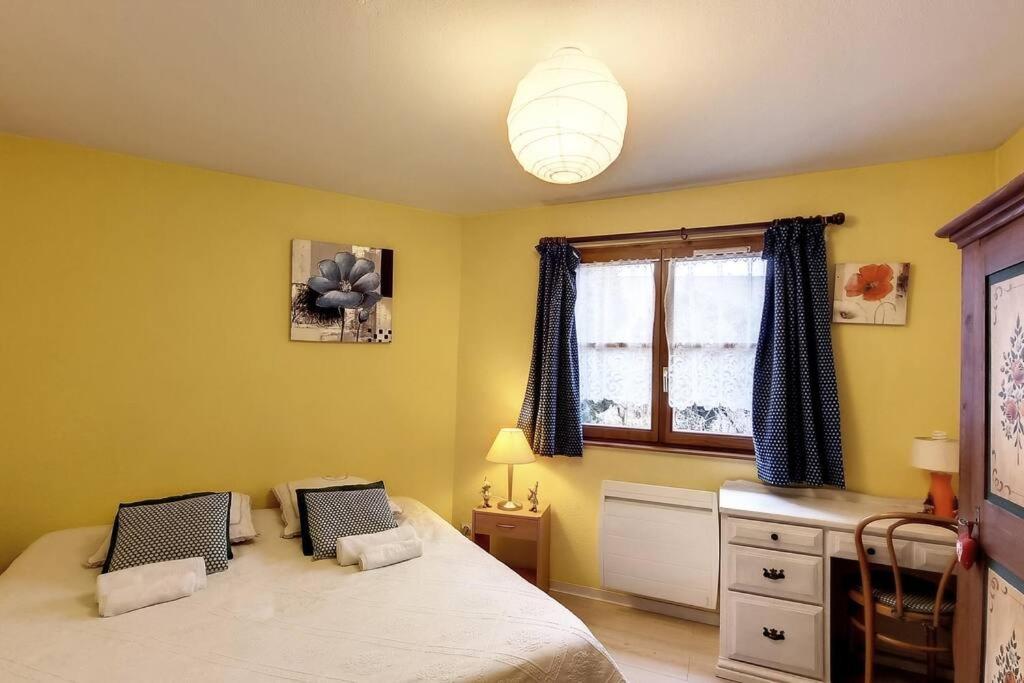 Chez Romane - Appartement Avec Parking Riquewihr Bagian luar foto