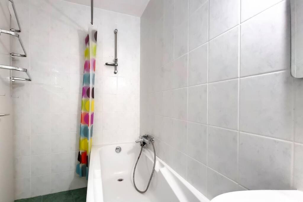 Chez Romane - Appartement Avec Parking Riquewihr Bagian luar foto