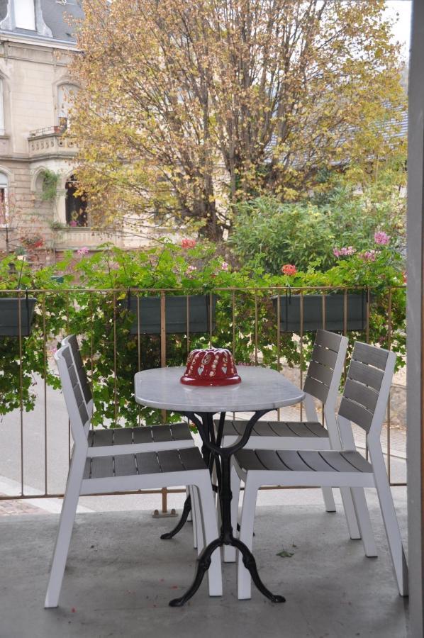 Chez Romane - Appartement Avec Parking Riquewihr Bagian luar foto